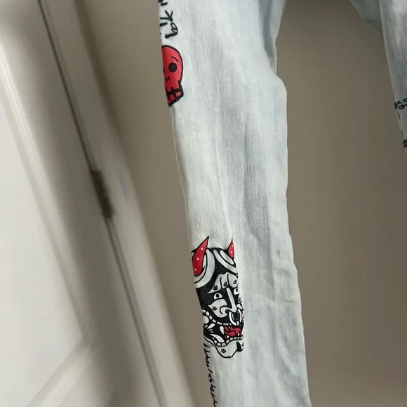 Ninth Hall Rogue Skinny Light Wash Jeans - Picture 10 of 11